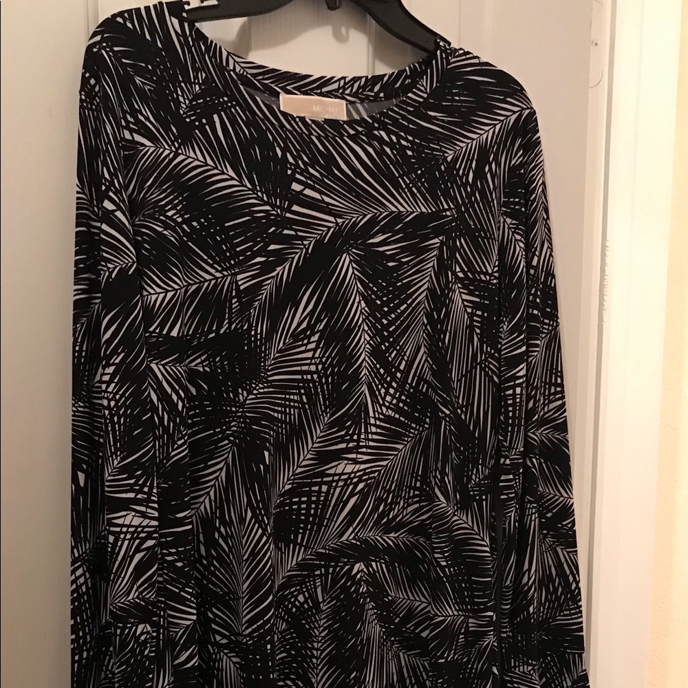 Never Worn - image 2